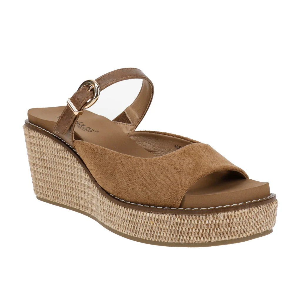Corky’s Treat Yourself Wedge