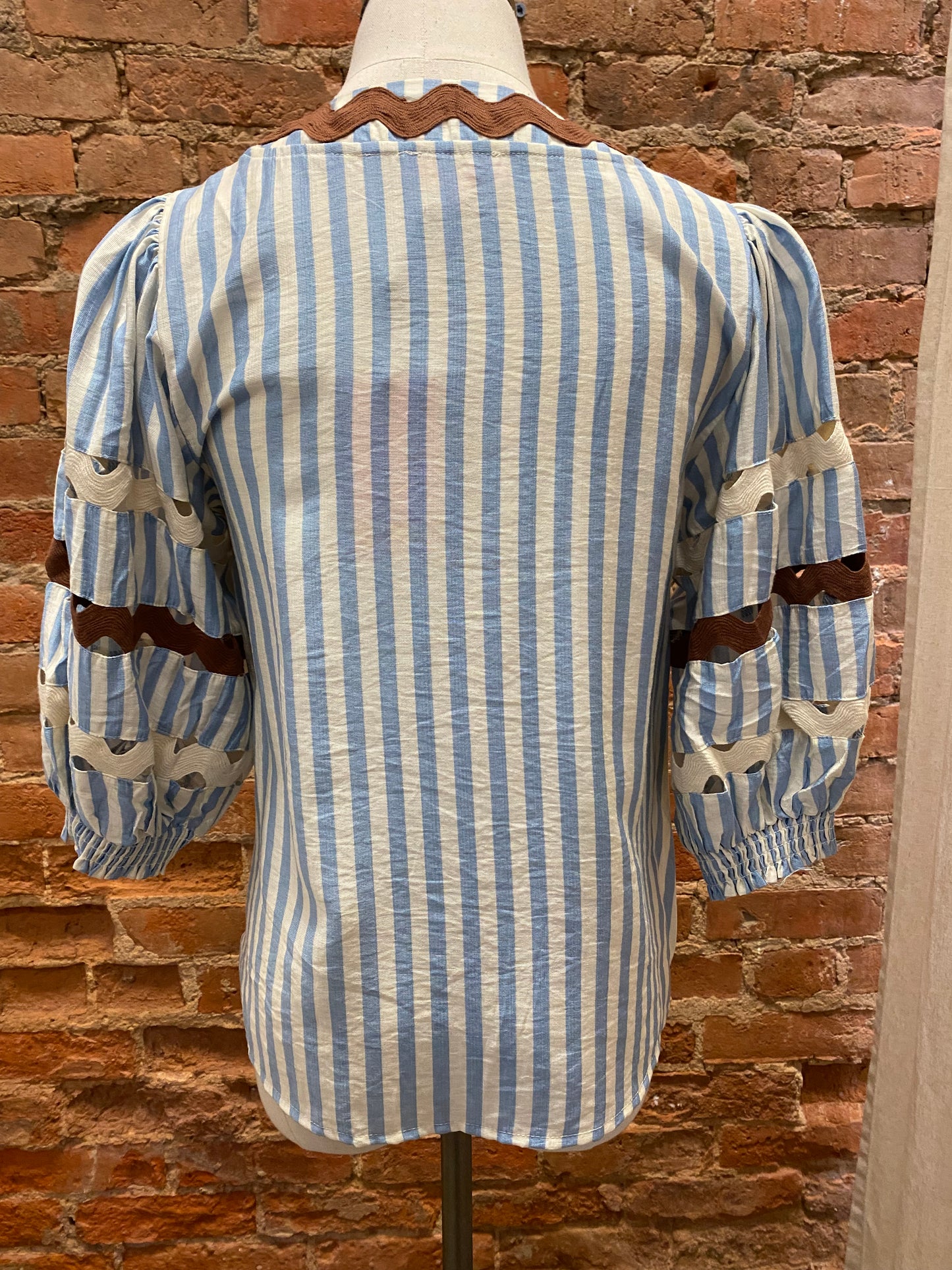 Harbor Breeze Top